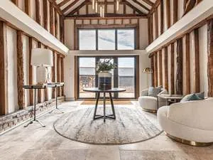 Vaulted sitting room